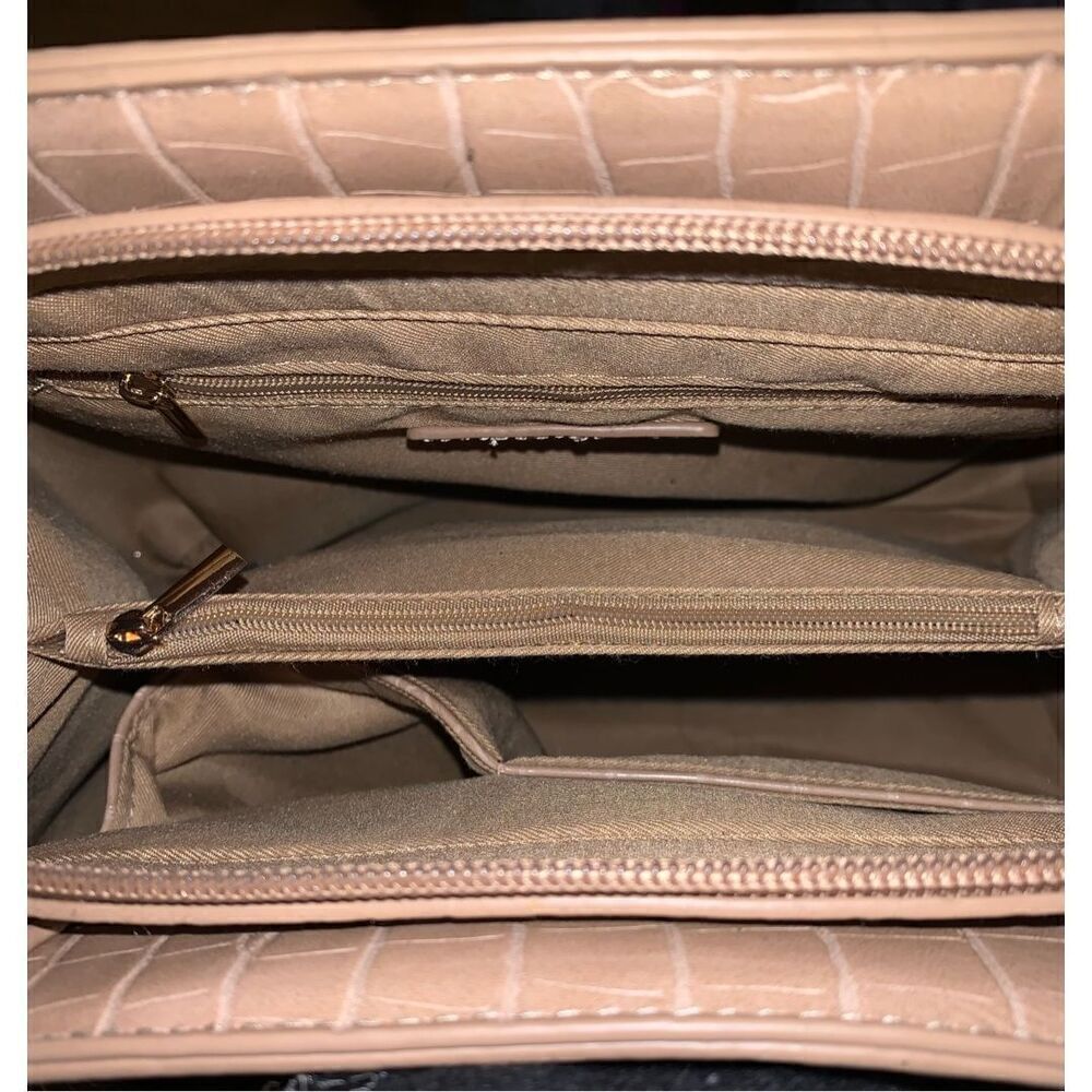 Like Dreams Handbag - Picture 7 of 7